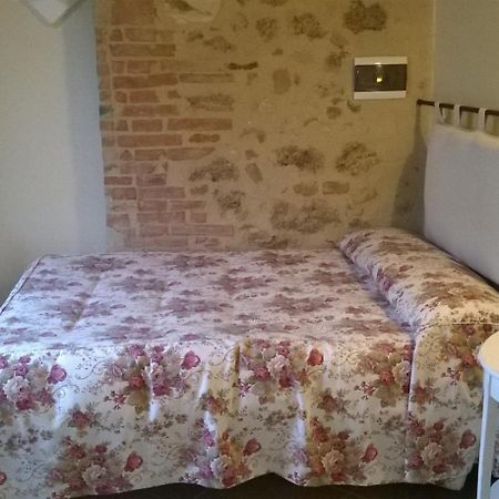 Arnolfo B&B Colle Val D'Elsa Δωμάτιο φωτογραφία
